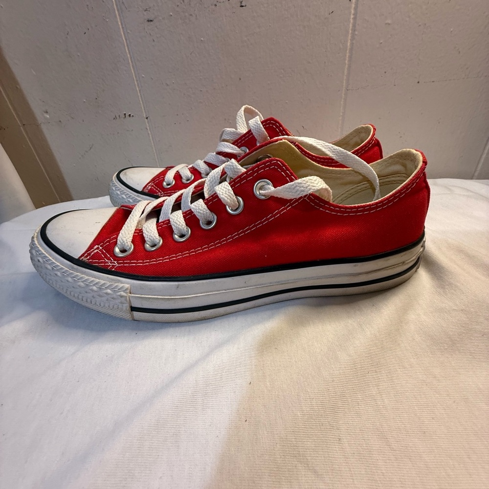 All star converse unisex red low top